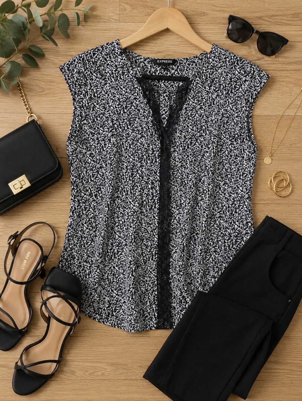 Express Women's Black and White Top 100% Polyester Size XS